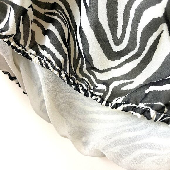 Vince Camuto zebra print off the shoulder blouse medium - Picture 2 of 5